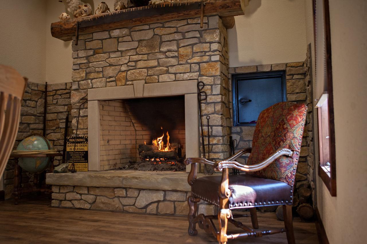 Bed and Breakfast Two Hats Ranch Big Rapids Exterior foto